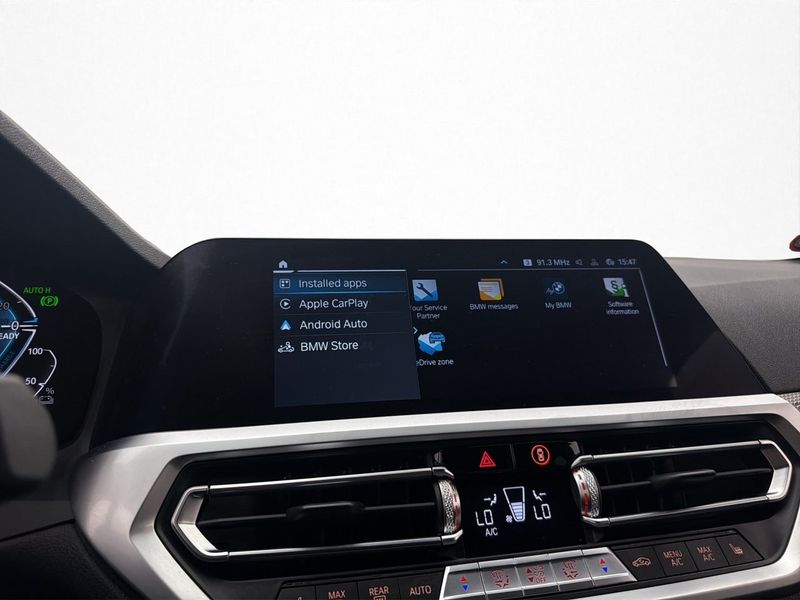 BMW 330 bild 18