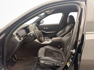 BMW 330 bild 15