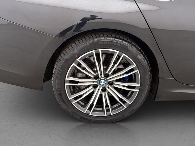 BMW 330 bild 30