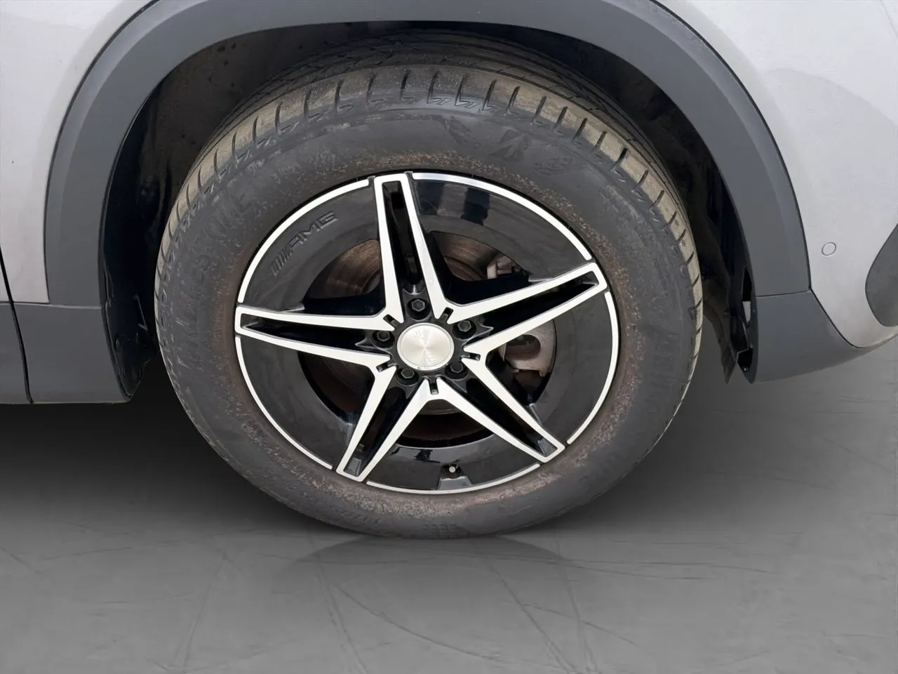 Vehicle image 36