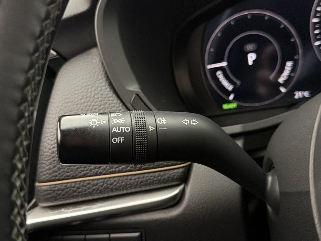 Vehicle image 28
