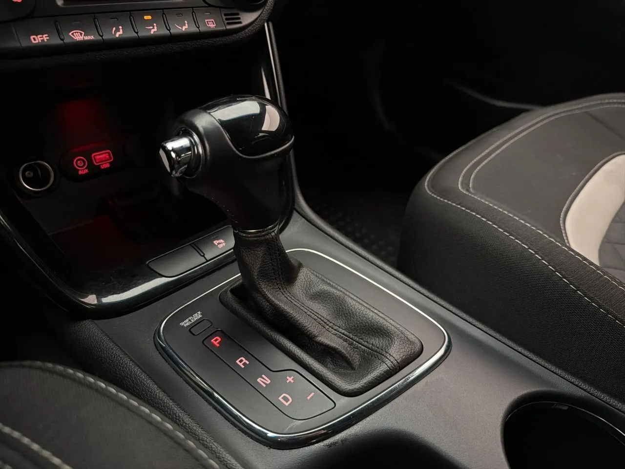 Vehicle image 24