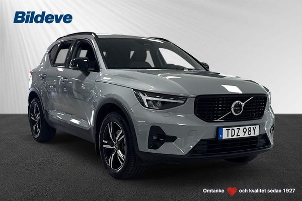 Volvo XC40 B3 FWD Bensin Plus Dark - 2025