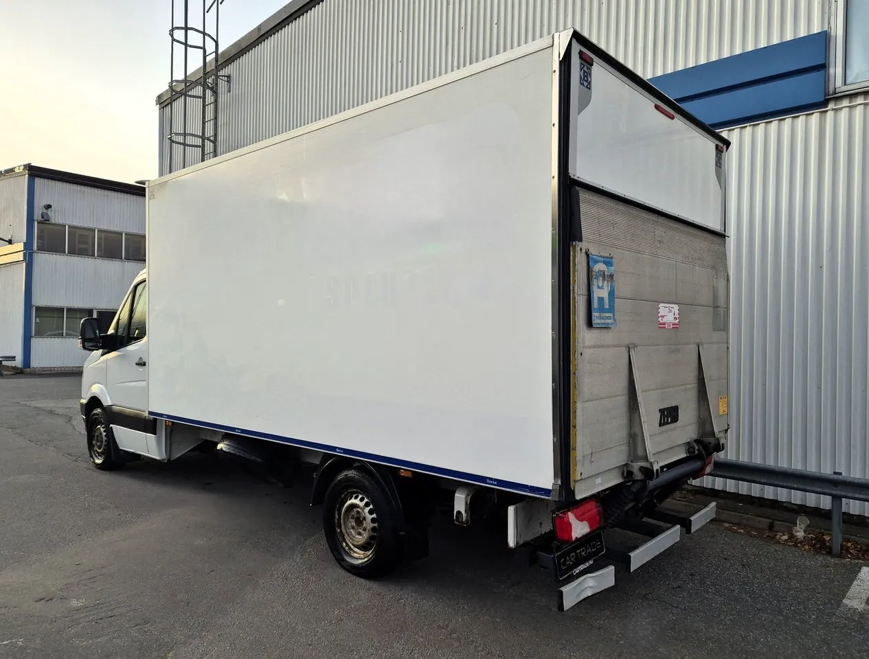Vehicle image 3