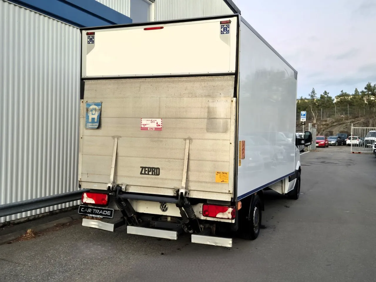Vehicle image 7