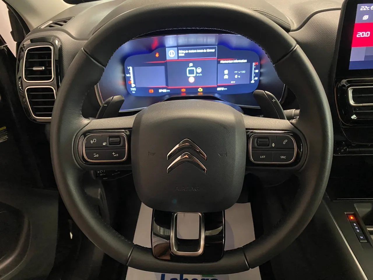 Vehicle image 21