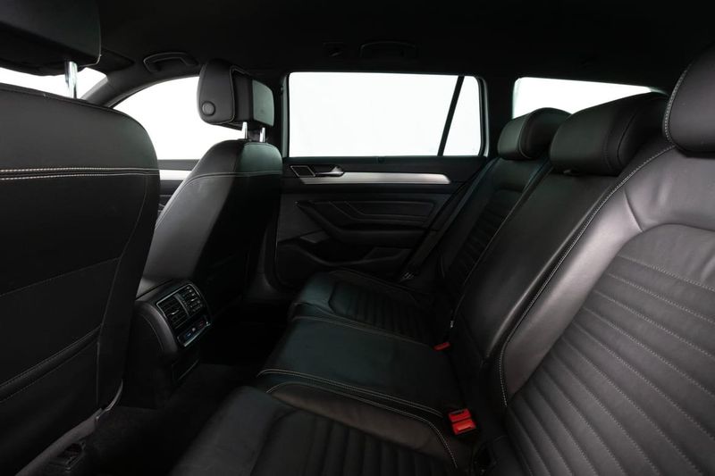 Volkswagen Passat bild 17