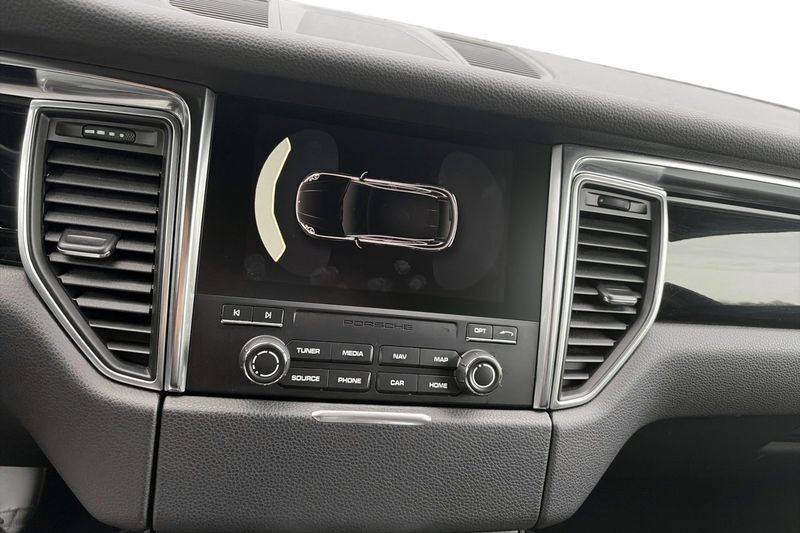 Porsche Macan bild 18