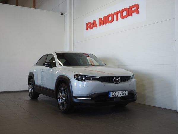 Mazda MX-30 e-Skyactiv EV Cosmo 360° Bose HuD Navi LED Rattvärme - 2021