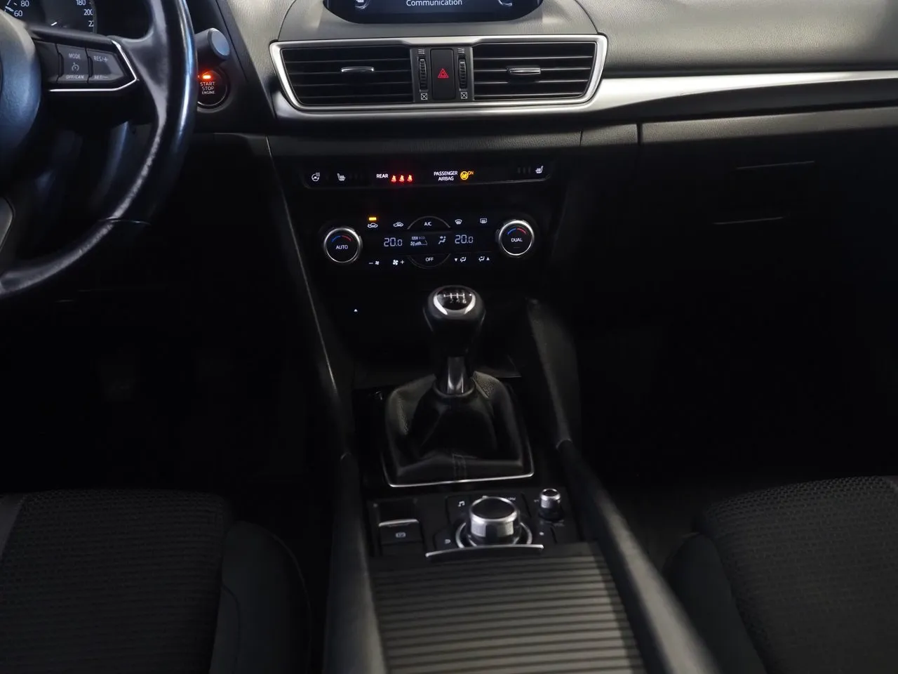 Vehicle image 21