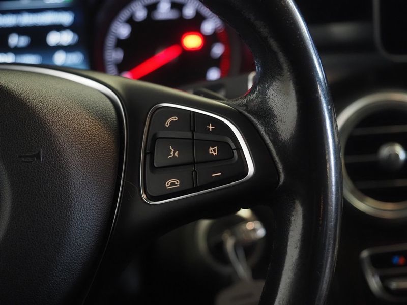 Mercedes GLC350 bild 21