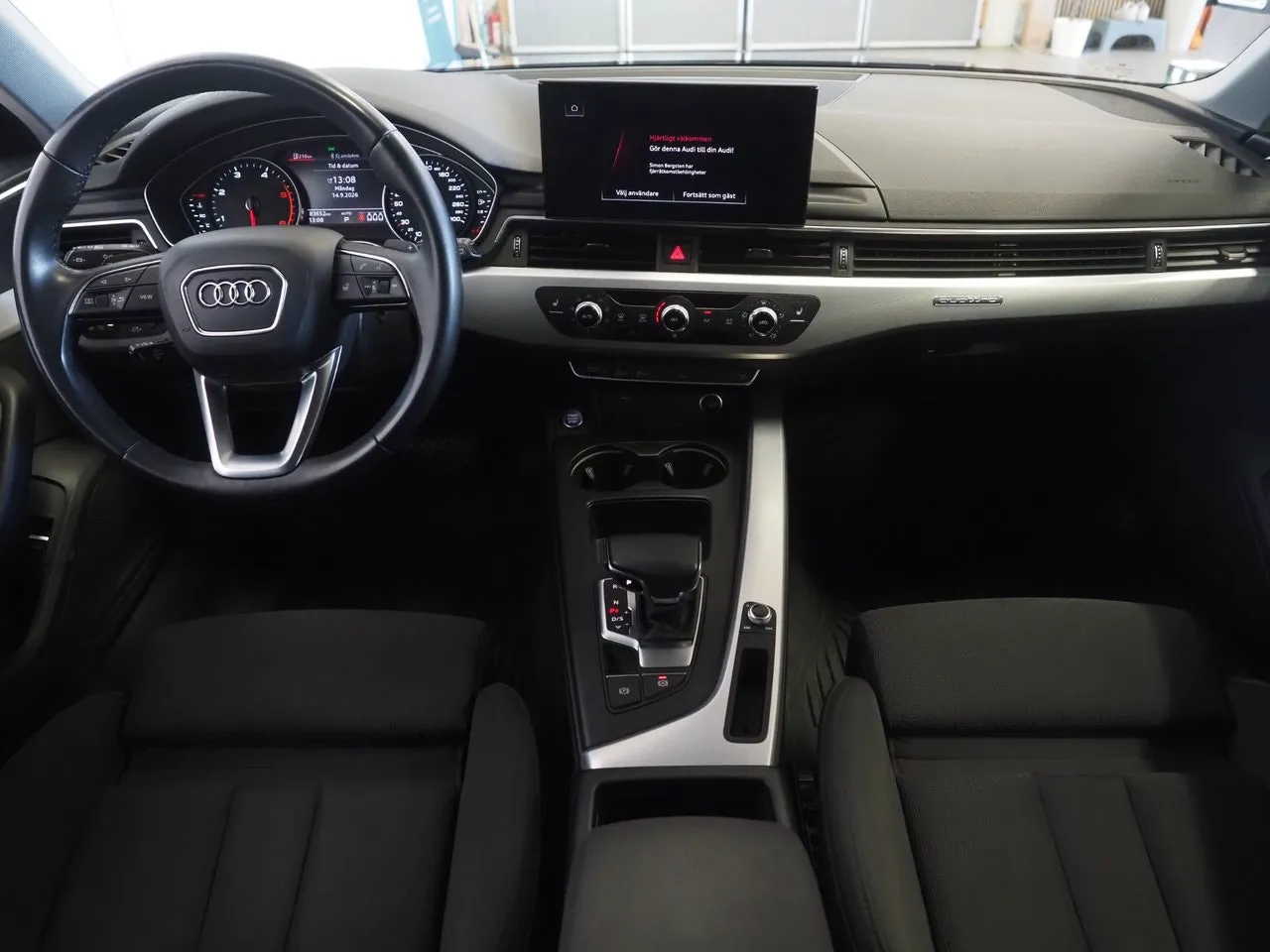 Vehicle image 16