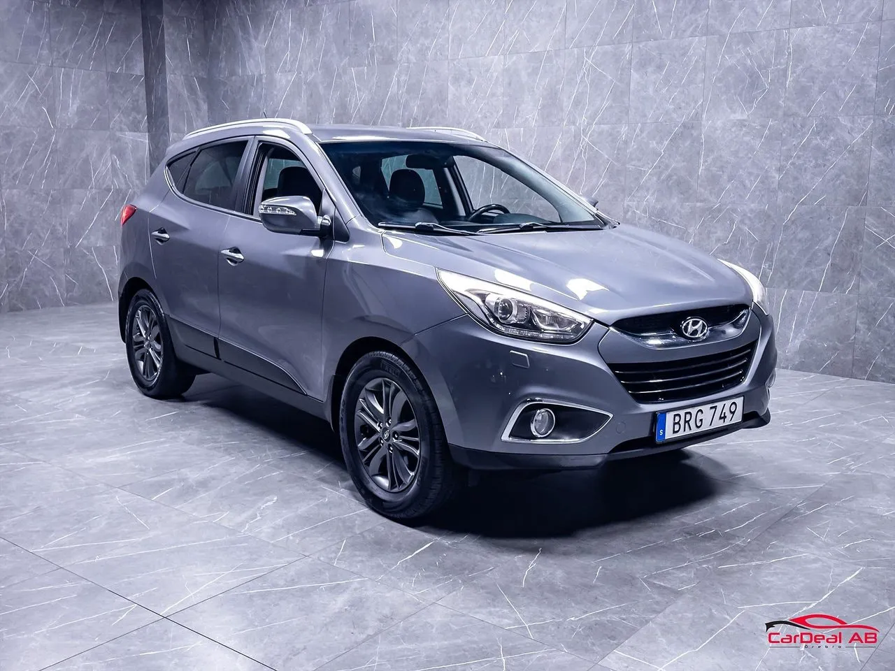 Vehicle image 8