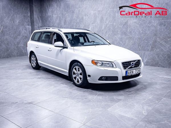 Volvo V70 D3 136hk Momentum Värmare Dragkrok VOC P-Sensorer - 2013