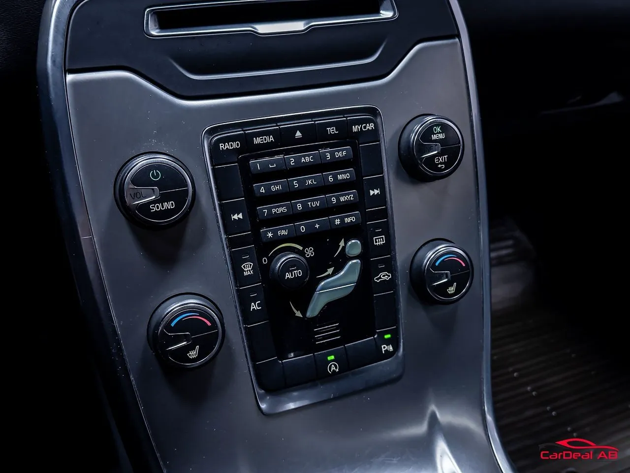 Vehicle image 25