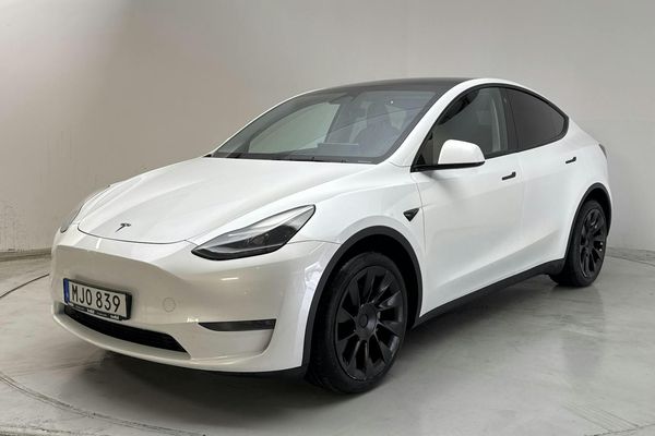 Tesla Model Y Long Range Dual Motor AWD - 2023