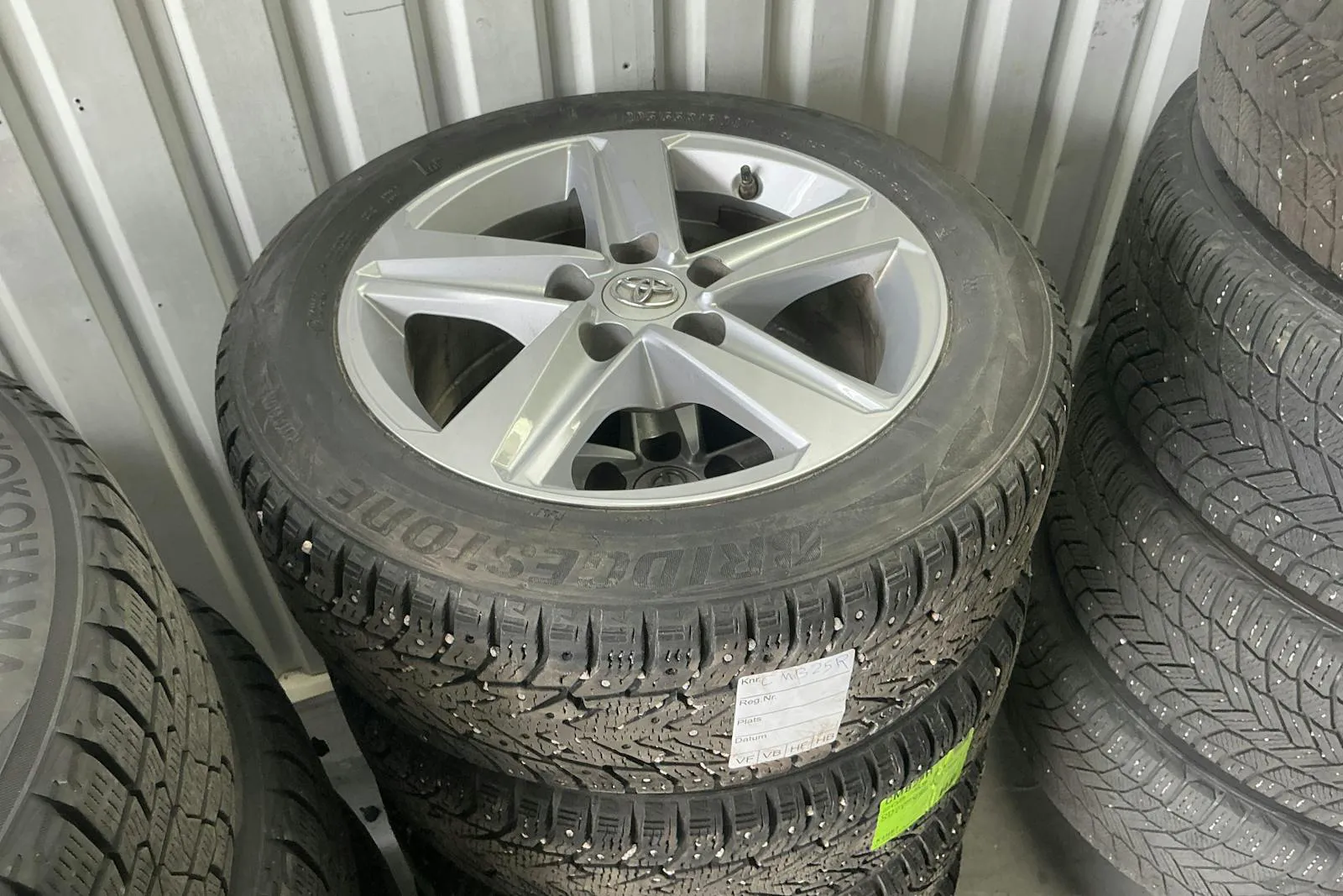 Vehicle image 11
