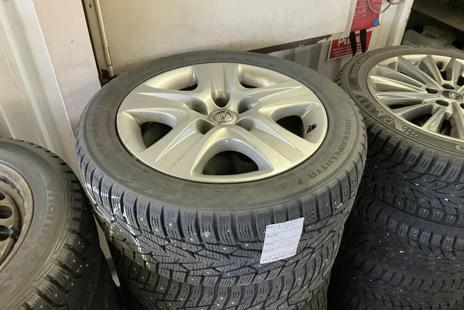 Vehicle image 12