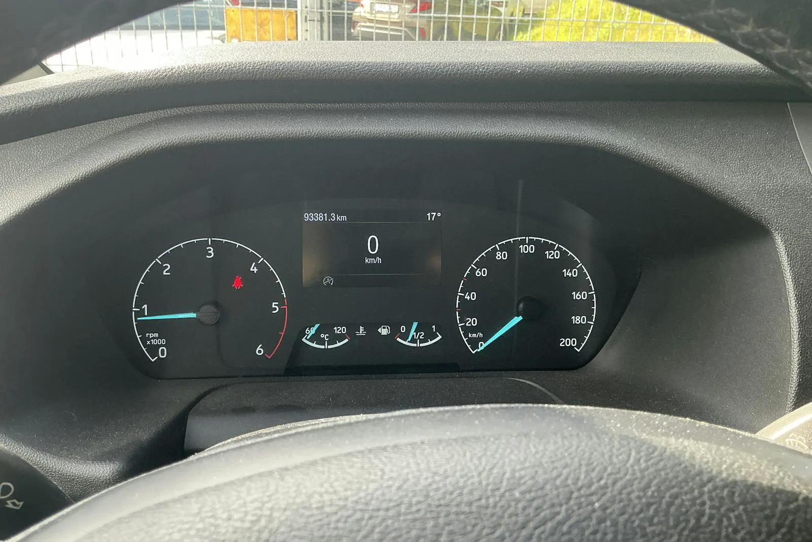 Vehicle image 9