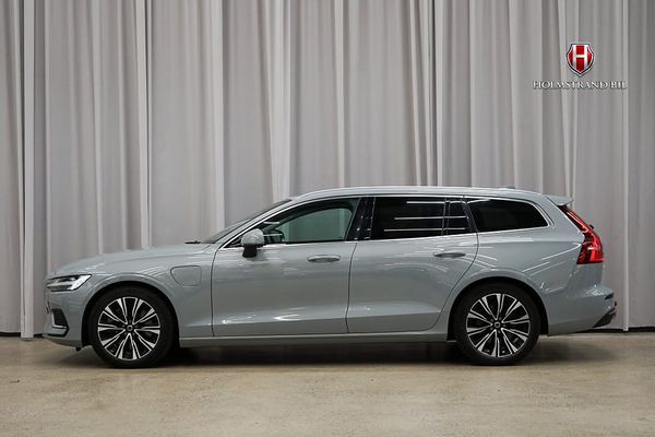 Volvo V60 Recharge T6 AWD Core Drag P-värme Kamera BLIS MOMS - 2024