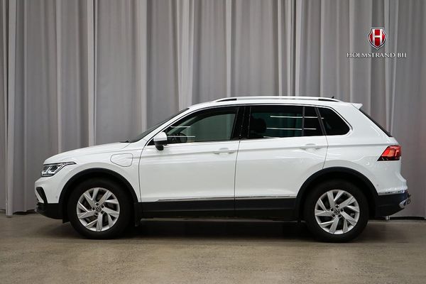 Volkswagen Tiguan eHybrid 1.4 TSI Elegance Cockpit Drag Rattvärme Kamera - 2024