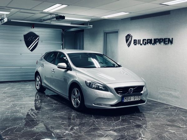 Volvo V40 D2 Euro 5|Nyservad|City safety| - 2013