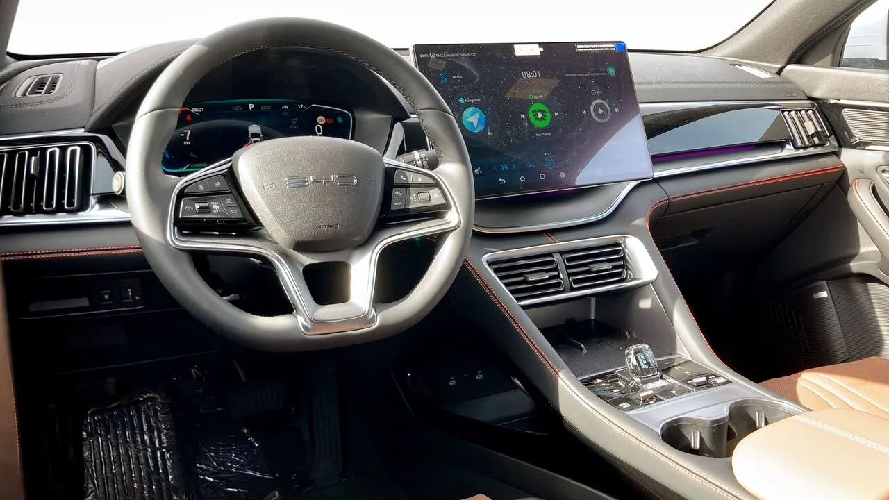 Vehicle image 3