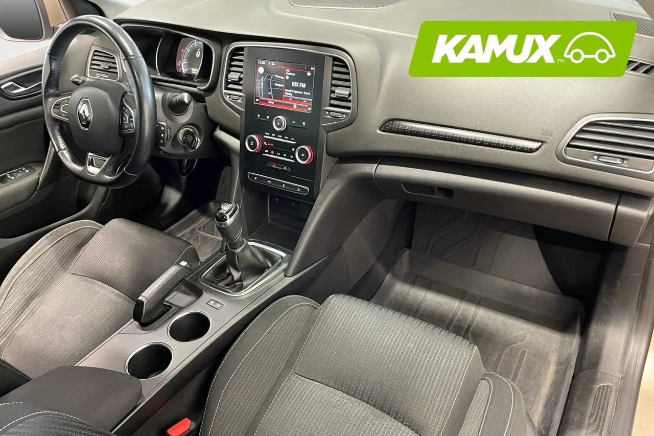 Vehicle image 11