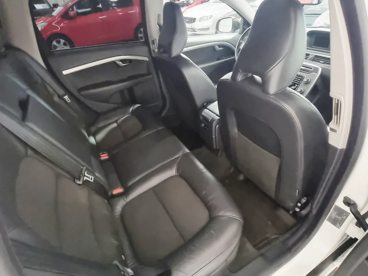 Vehicle image 21