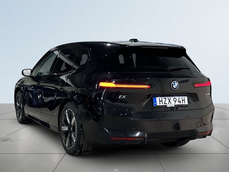 BMW iX bild 5