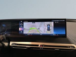 BMW iX bild 11