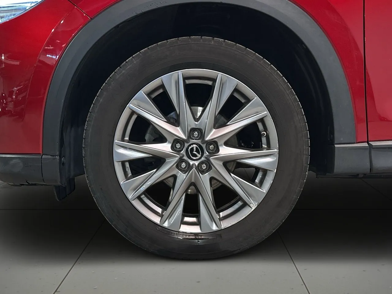 Vehicle image 13