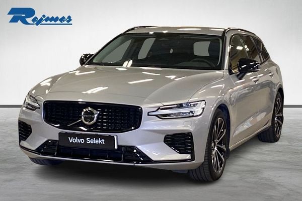 Volvo V60 T6 Plus Dark Nordic Edition/Drag/360/HarmanKardon - 2025