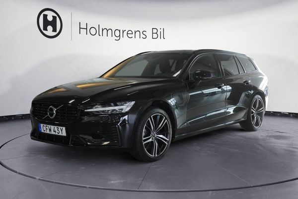 Volvo V60 Recharge T8 R Design Värmare Panorama Elstolar | Ränta - 2021