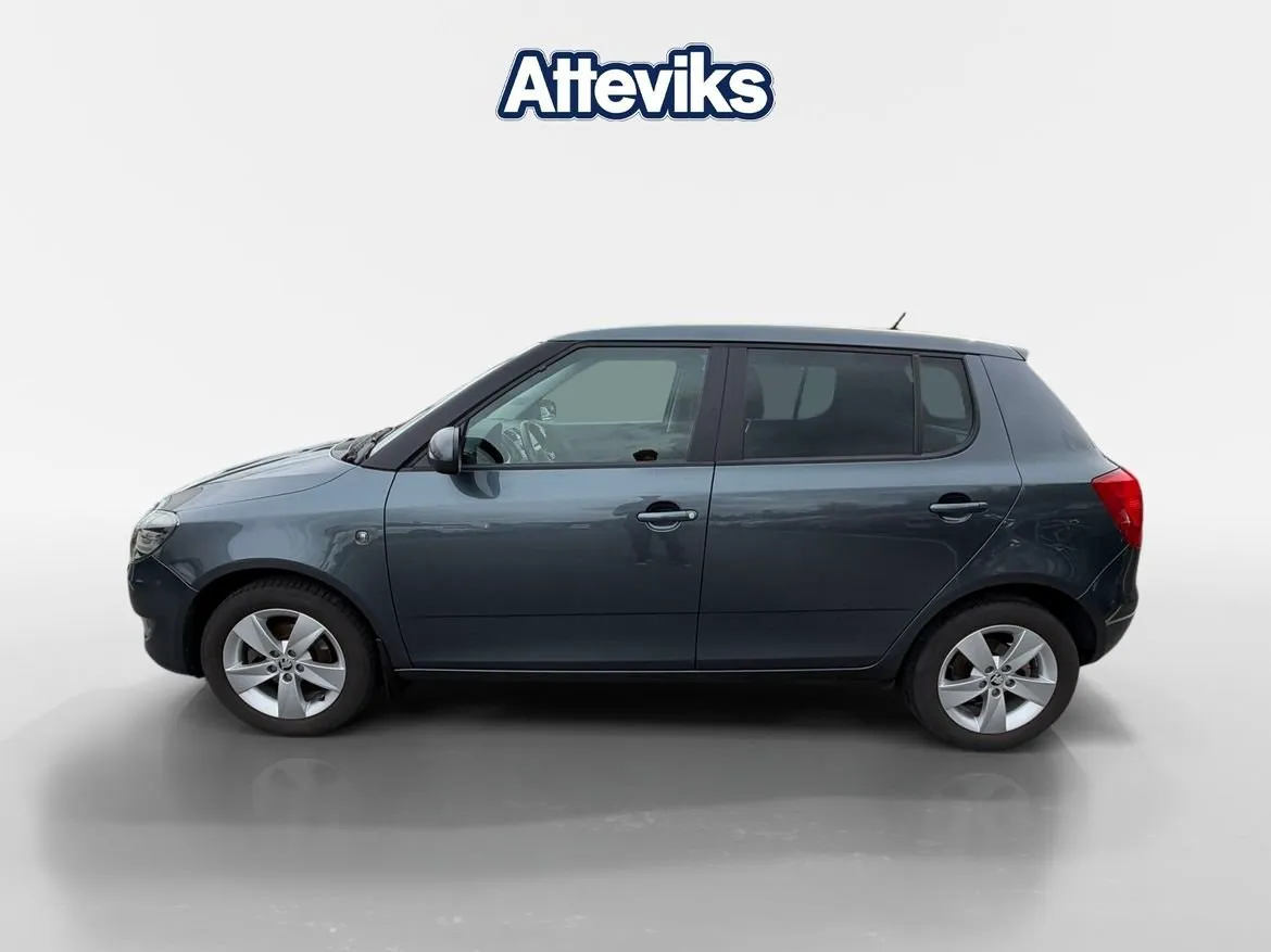 Vehicle image 5