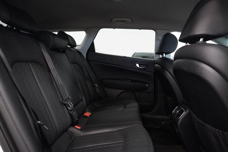 Kia Optima bild 17
