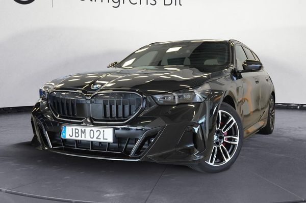 BMW 530 e xDrive Touring M-Sport Pro Navi Innovation DAP Keyless - 2026