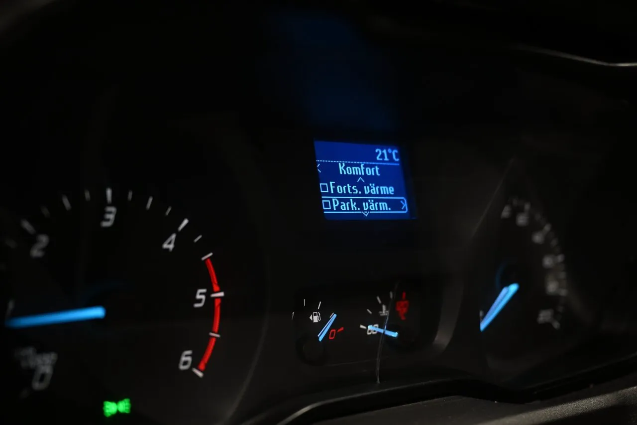 Vehicle image 34