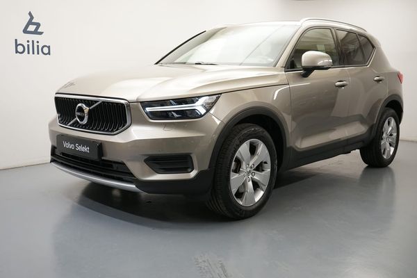 Volvo XC40 B4 II FWD Bensin MomAdv NaviPro Edt, Parkeringskamera bak, Dragkrok - 2022