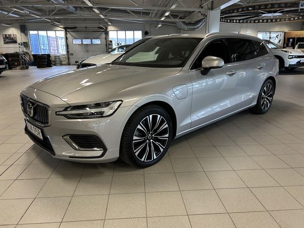 Volvo V60 Recharge T6 Core Edition - 2023
