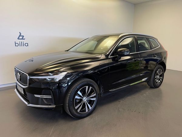Volvo XC60 Recharge T6 Core Edition / Keyless / Dragkrok / BLIS / Navigation / - 2023