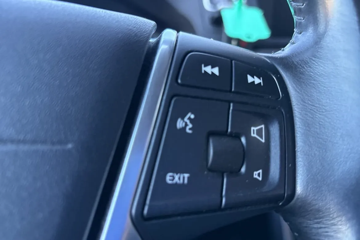 Vehicle image 20