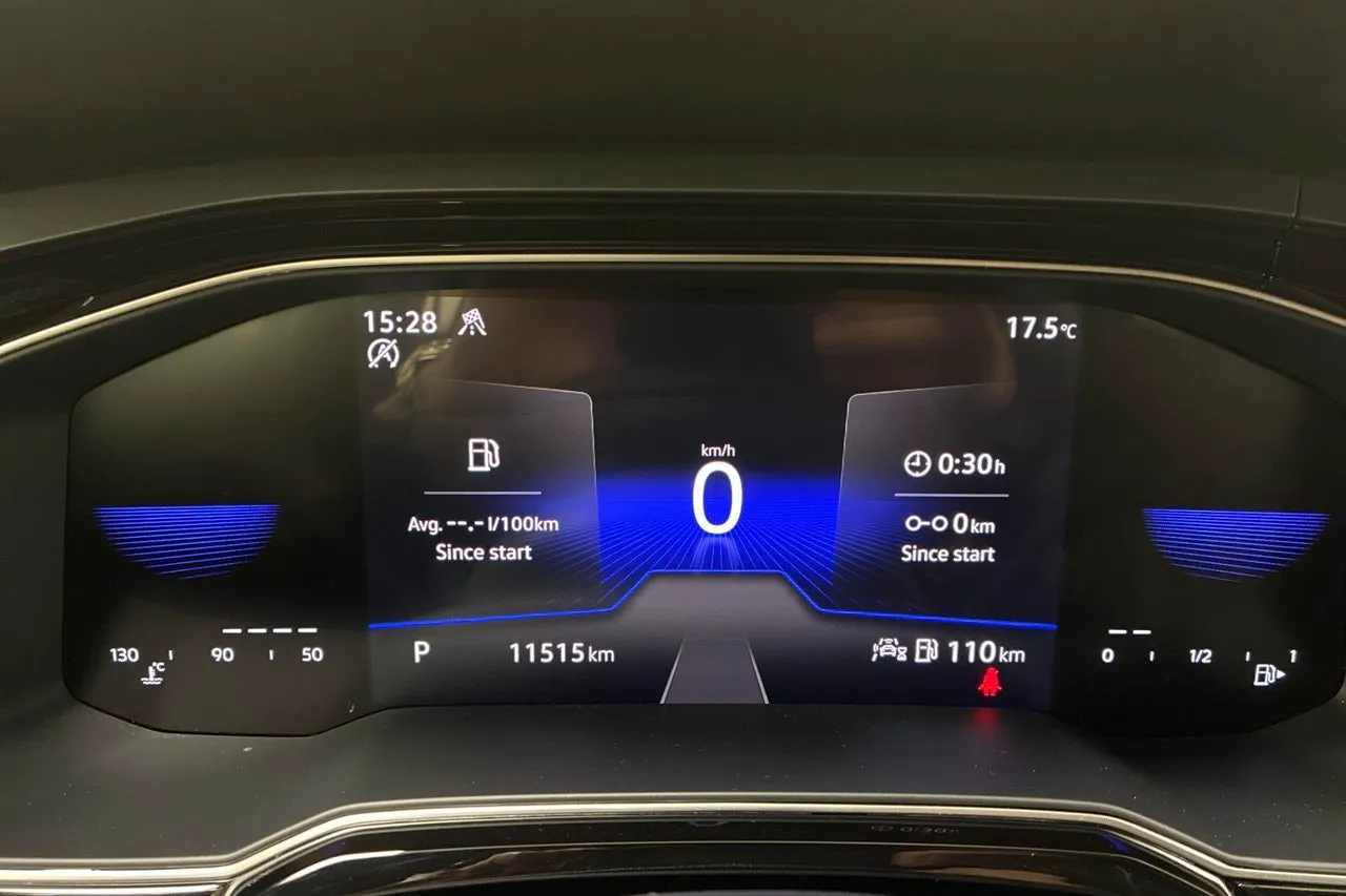 Vehicle image 30