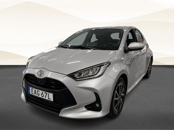 Toyota Yaris Active Plus 1.5 125hk Manuell S&V-hjul - 2021