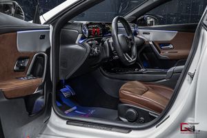Mercedes CLA200 bild 8