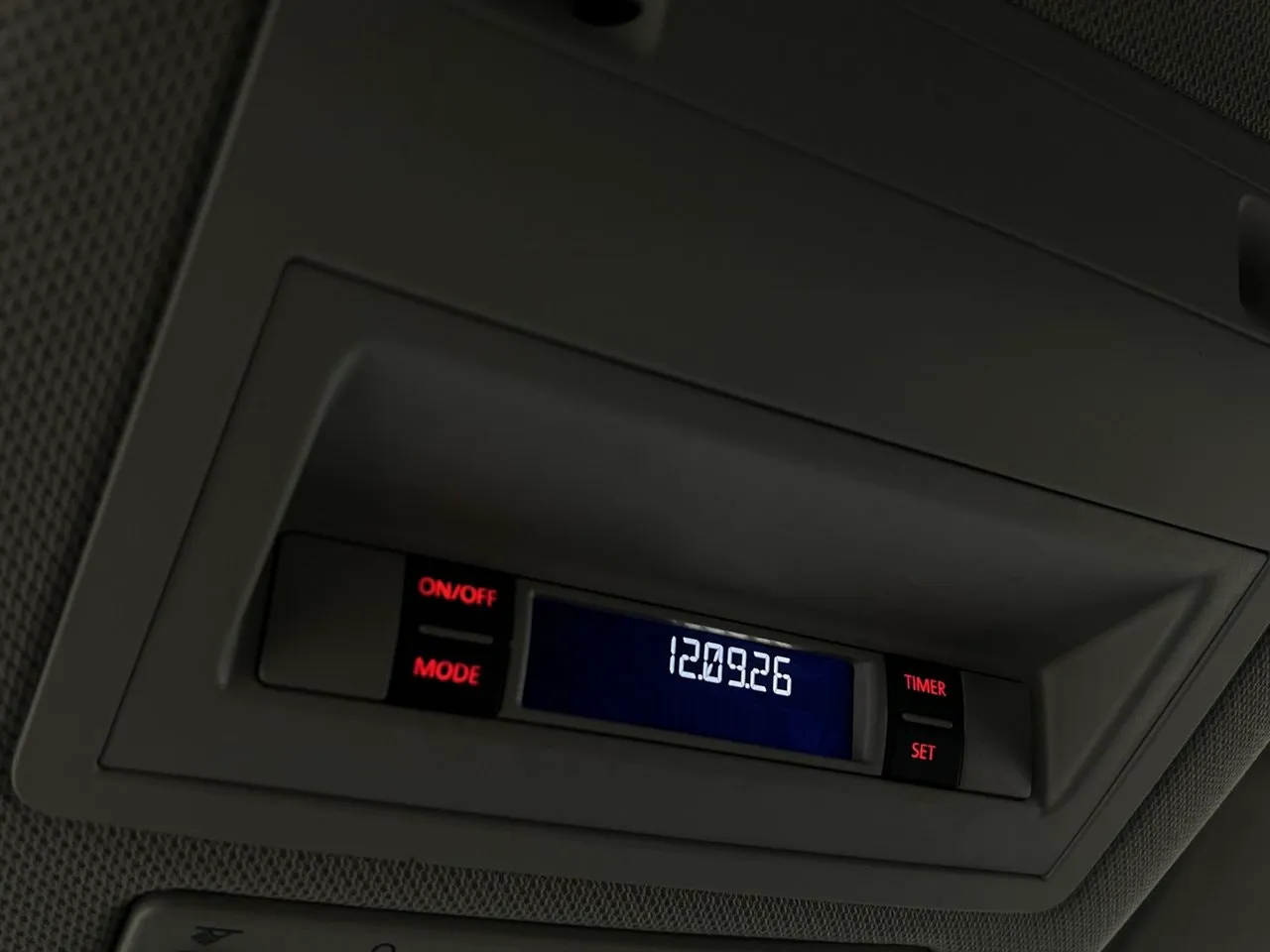 Vehicle image 27
