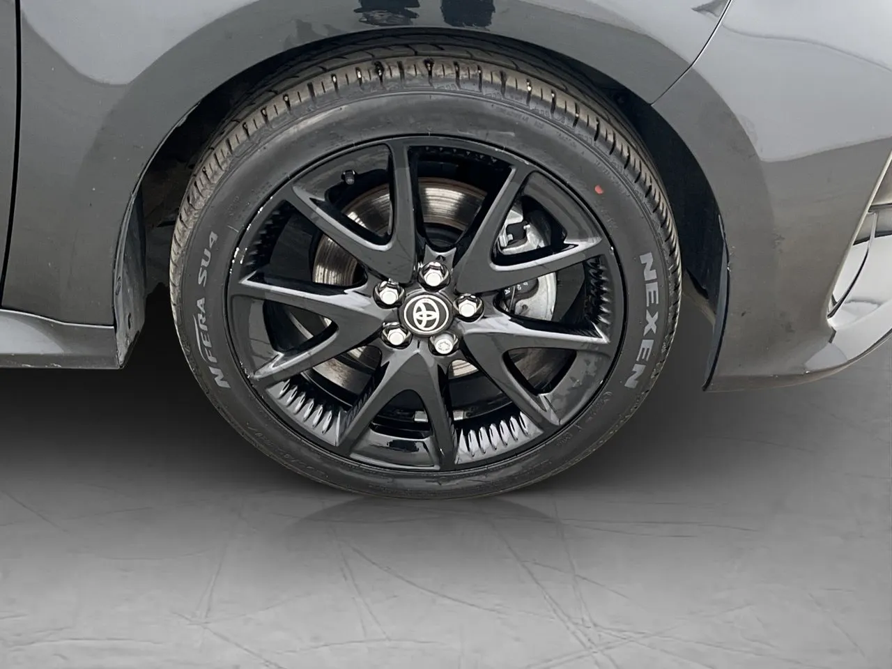 Vehicle image 9
