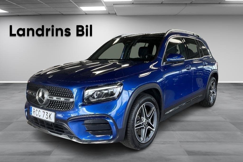 Mercedes GLB220