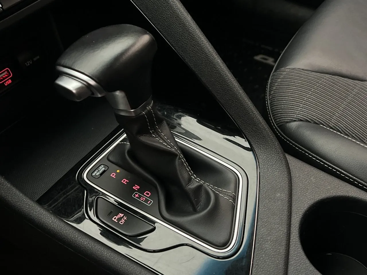 Vehicle image 22