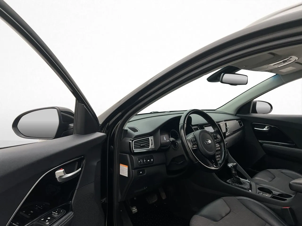 Vehicle image 28